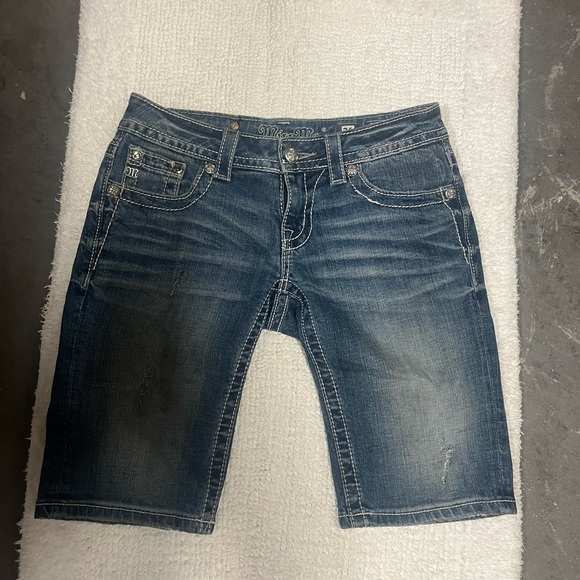 Miss me shorts capris/shorts - Picture 2 of 3